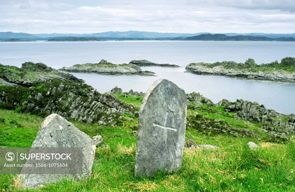 Celtic monastic island of Eileach an Naiomh, the Garvellachs, Inner Hebrides, Scotland  Grave of Eithne, mother of St  Columba