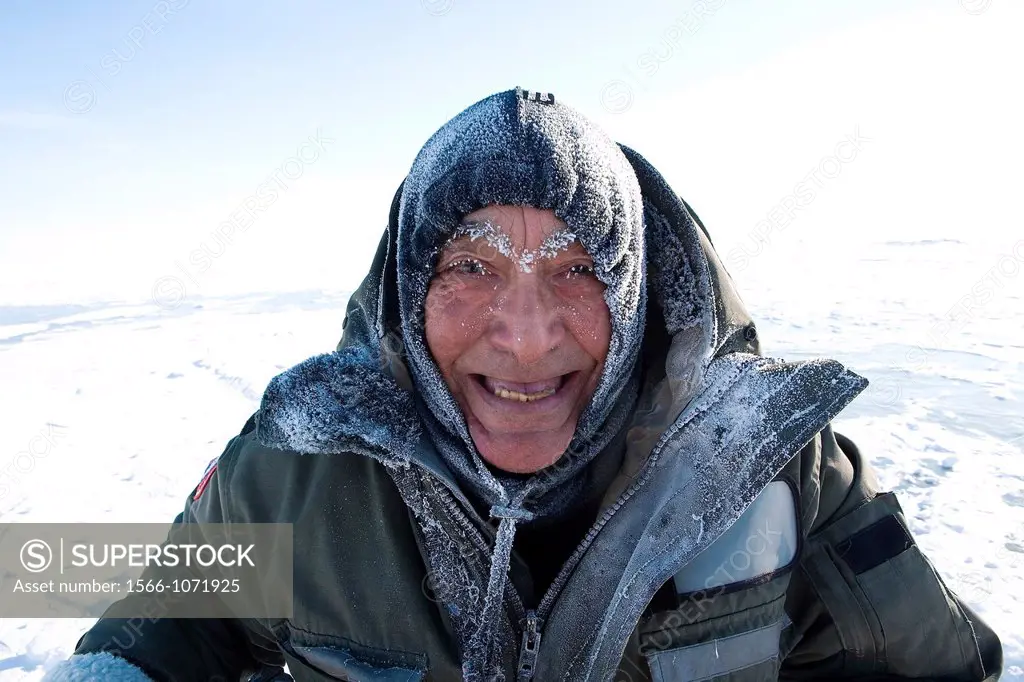 Portrait of an ´Eskimo´ Gojahaven is a town in the far north of canada where 1000 IInuits are living old man, man, old age, aged, age, pensioner, gr...