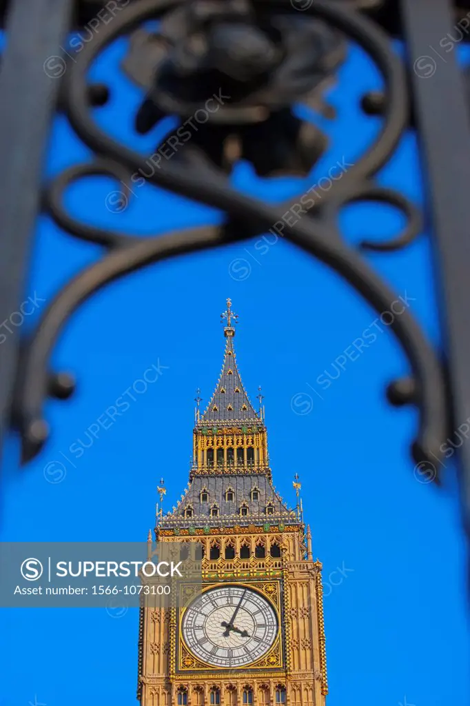 Big Ben clock tower seen through gate