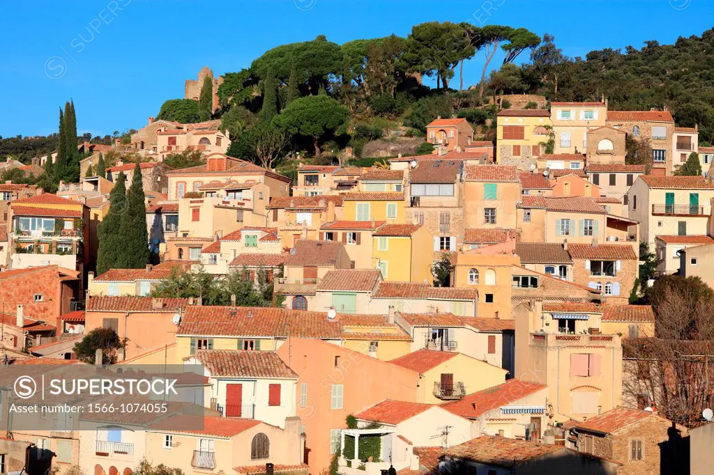 The village of Bormes-les-Mimosas, Var, French riviera, Provence-Alpes-Côte d´Azur, France