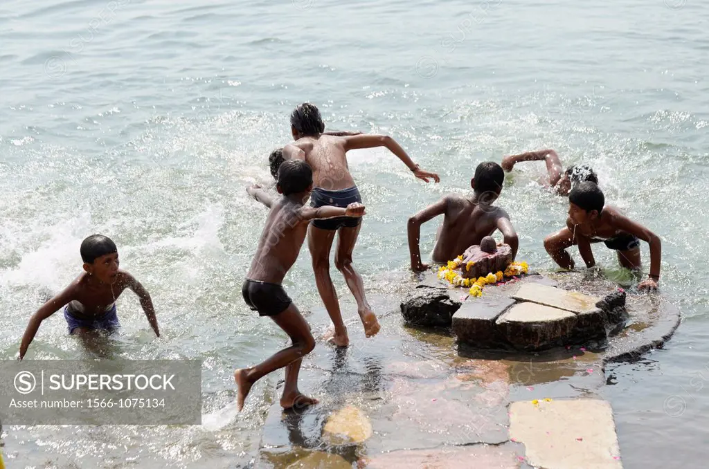 Children, Mumbai, India
