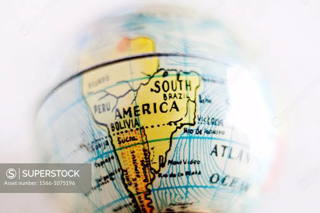 Bola del mundo, globo terraqueo, cinco continentes, America del sur, Brasil, Bolivia, Perú, Equador, Monte Video, Rio de Janeiro, Oceano Atlantico, si...