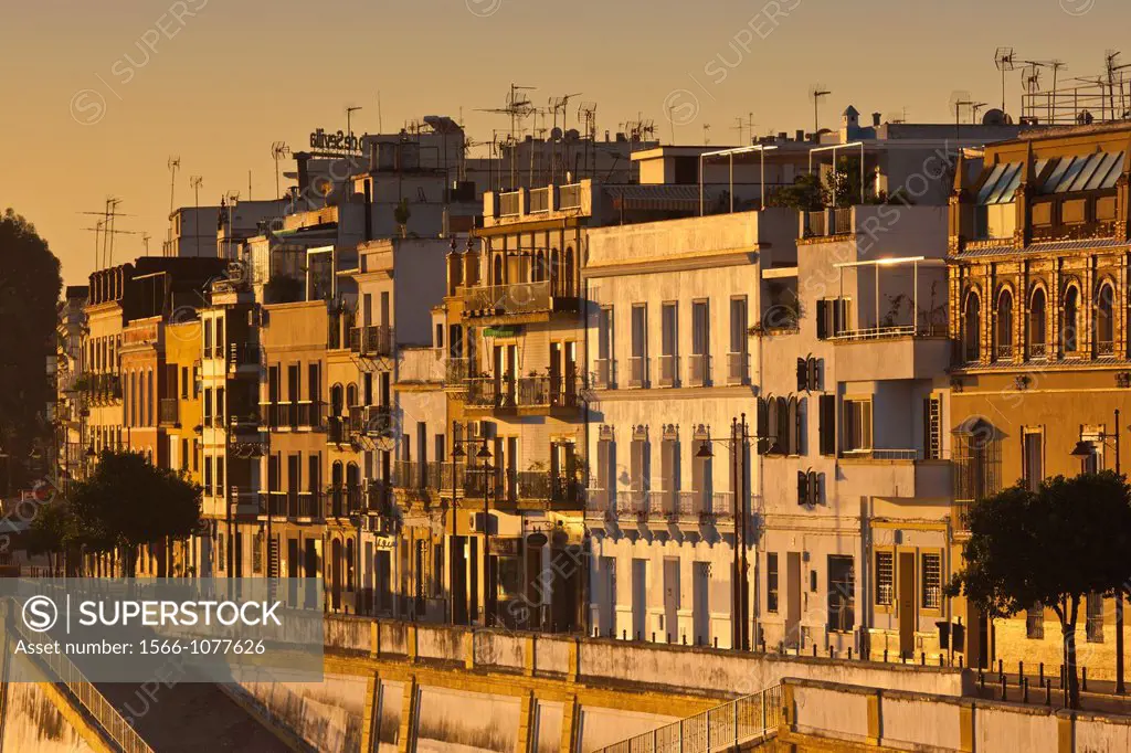 Spain, Andalucia Region, Seville Province, Seville, Waterfront view along the Rio Guadalquivir River of the Triana area, dawn