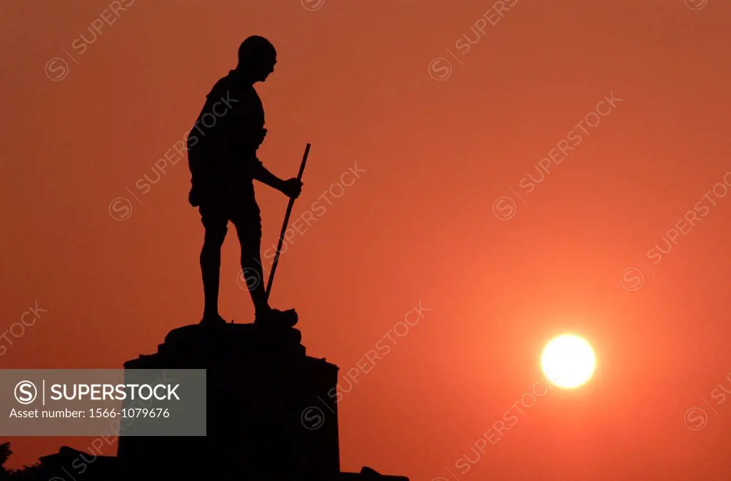 Statue of Mahatma Gandhi at sunrise. Jaipur, India.