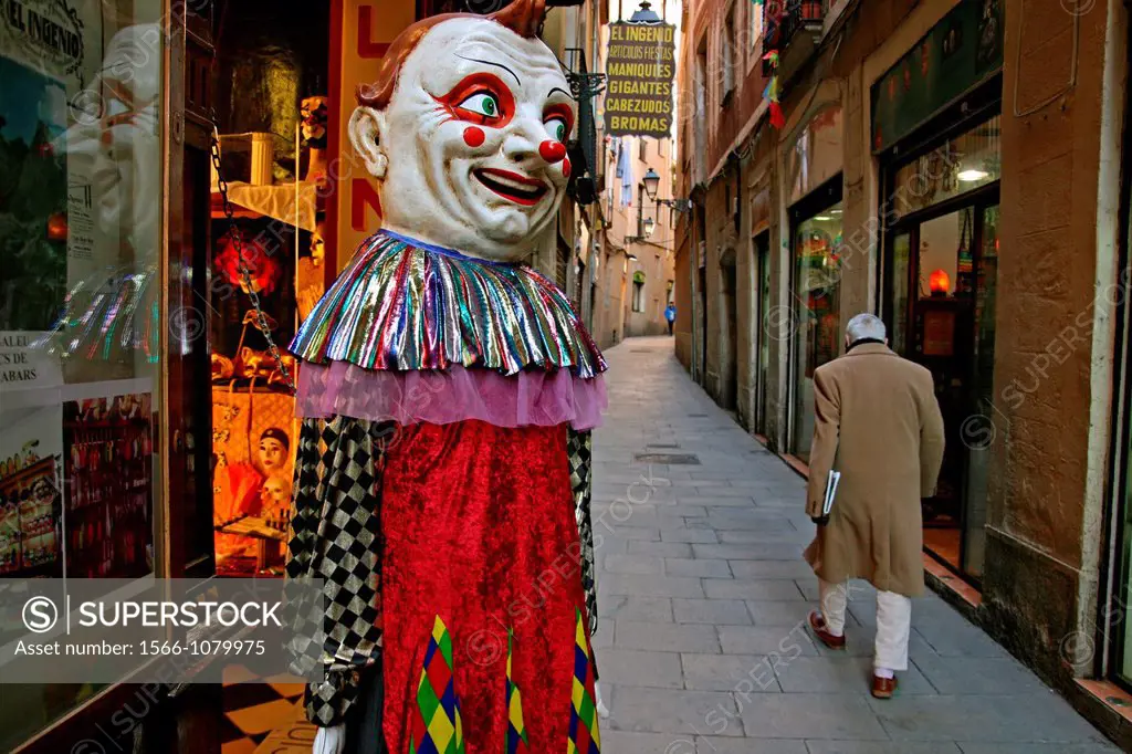 clown, El Ingenio, party goods store, Gothic Quarter, Barcelona, Catalonia, Spain