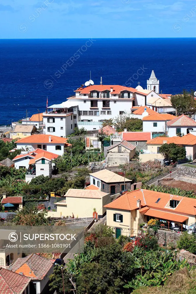 Village Jardim do Mar at the Atlantic Ocean on the island Madeira, Portugal, Europe