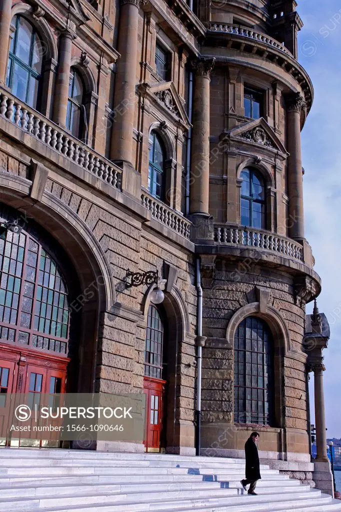 Haydarpasa station, 1908, Arch. Otto Ritter and Helmut Cuno, Turkey