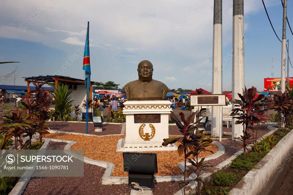 Kabila Statue, Place de la Liberte, Kinshasa, Democratic Republic of Congo, Africa