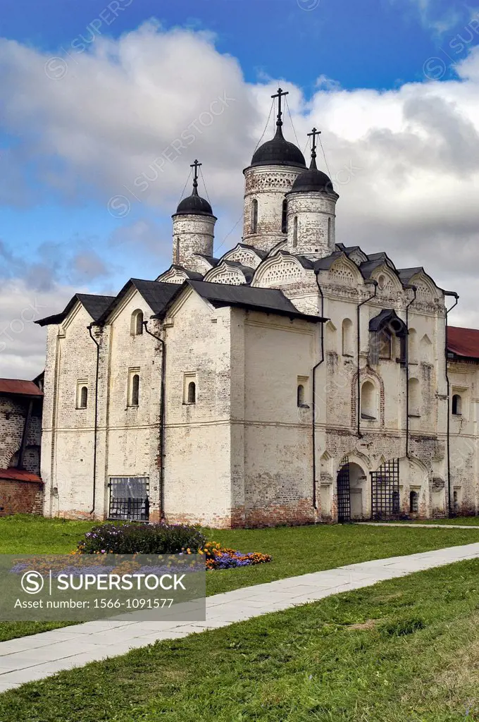 Russia, Goritzy, Church at the Monastery of the Resurrection, founded by Saint Cyril in 1397, Vologda Oblast
