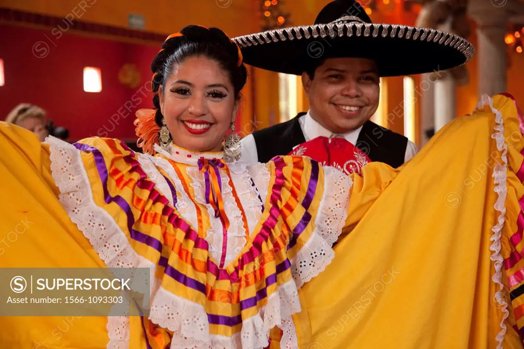Viva Mexico performance, Spectaculare Ballroom, Mazatlan, Sinaloa, Mexico
