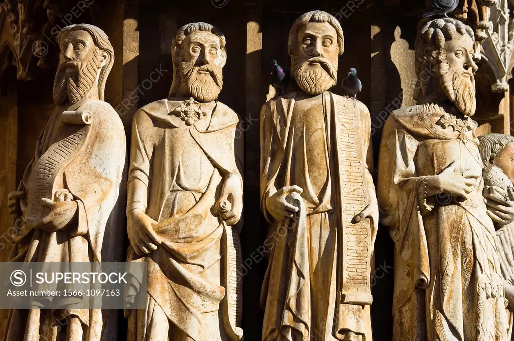 Statues of the Apostles in the main portal of the cathedral of Tarragona - Catalonia - Spain - Europe