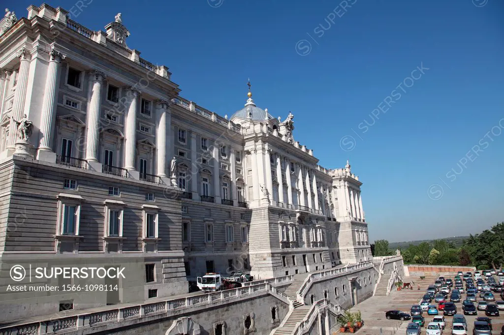 View the Royal Palace paniramica, Madrid, Spain, Europe