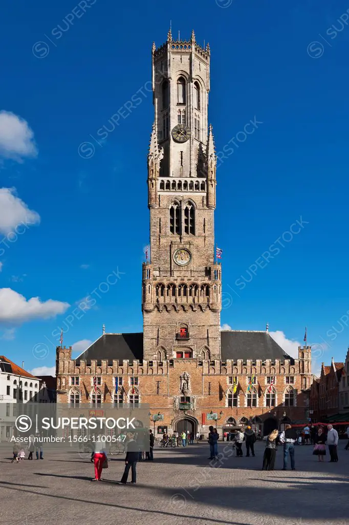 Market Square with the Belfry built from 1282 to 1482 The tower is 88 meters high The carillon consists of 47 bells, Bruges, Belgium, Europe
