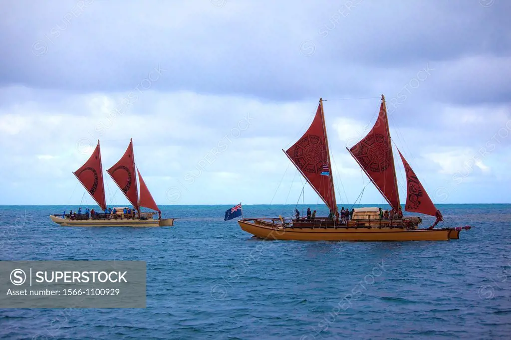 Te Mana o Te Moana ´Spirit of the Sea´ 2011 voyage of 7 sailing canoes from the South Pacific  Celebration at Kualoa Park