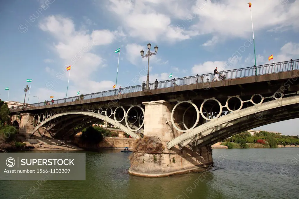 Puente Isabel II Bridge, Rio Guadalquivir, Sevilla, Andalusia, Spain