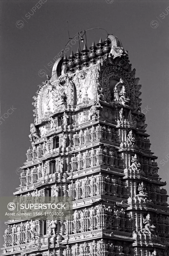 Chamundeshwari Temple atop Chamundi Hills, Mysore, State of Karnataka, India, South Asia.