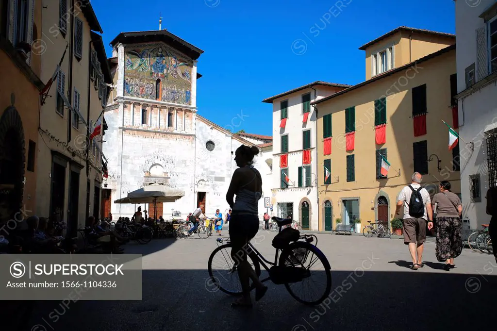 cicling round Lucca, Tuscany, Italy, Europ