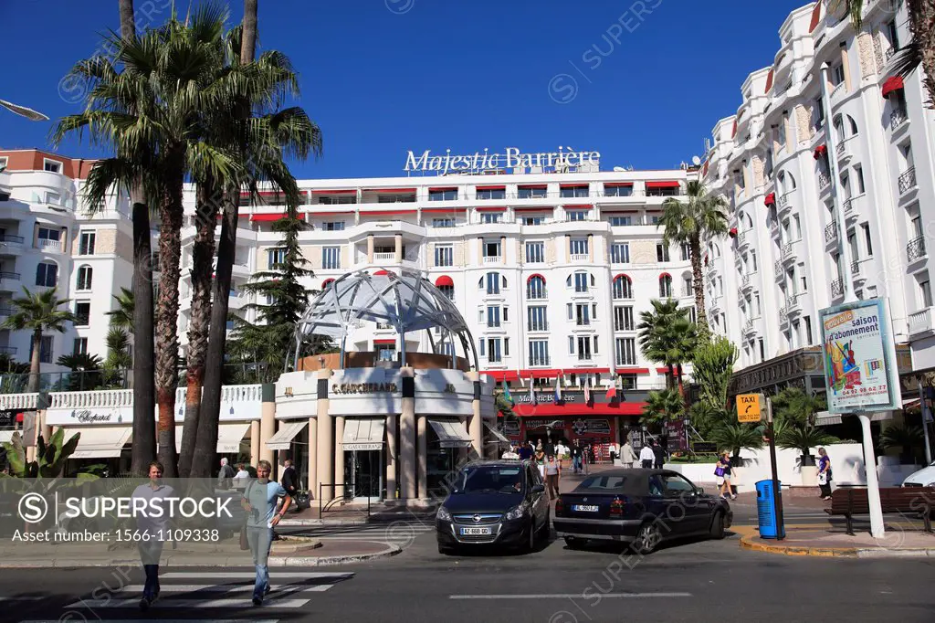 Boulevard de la Croisette, La Croisette, Cannes, Cote d´Azur, Provence, France, Europe