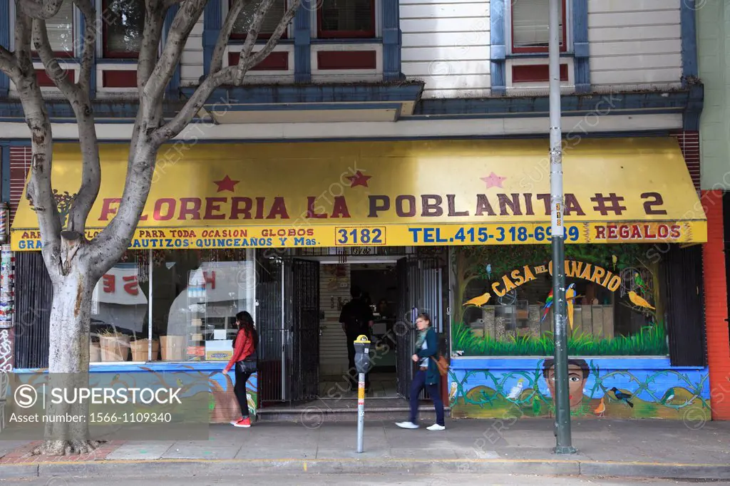 Street Scene, Mission District, Mission, San Francisco, California, USA