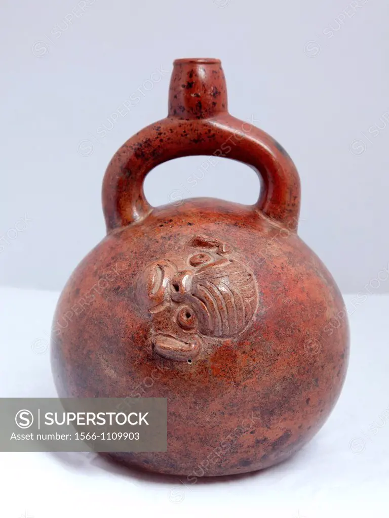 Pre-Columbian clay cup 5th century BC, Tembladera, Peru