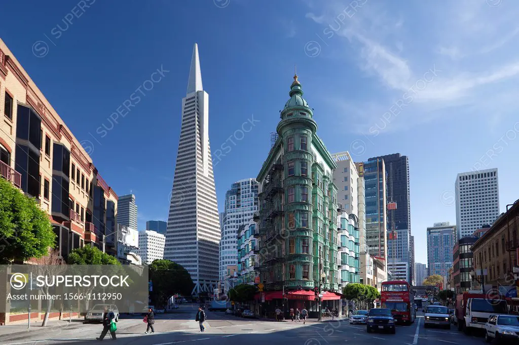 Transamerica Pyramid building, San Francisco, California, USA