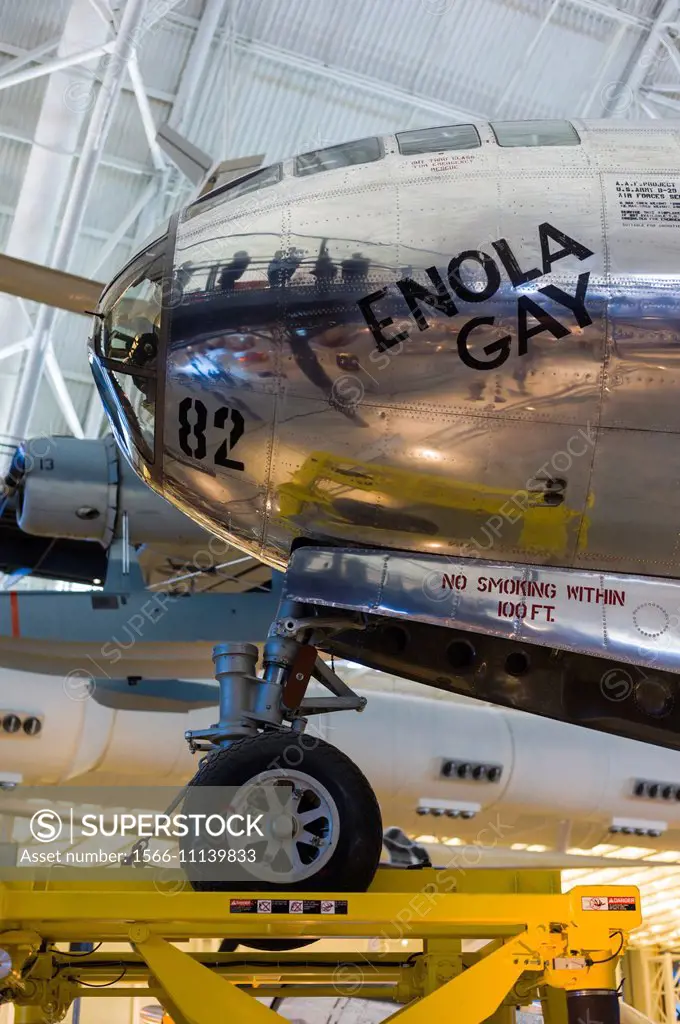 USA, Virginia, Herdon, National Air and Space Museum, Steven F. Udvar-Hazy Center, air museum, US WW2-era B-29 bomber, Enola Gay, dropped atomic bomb ...