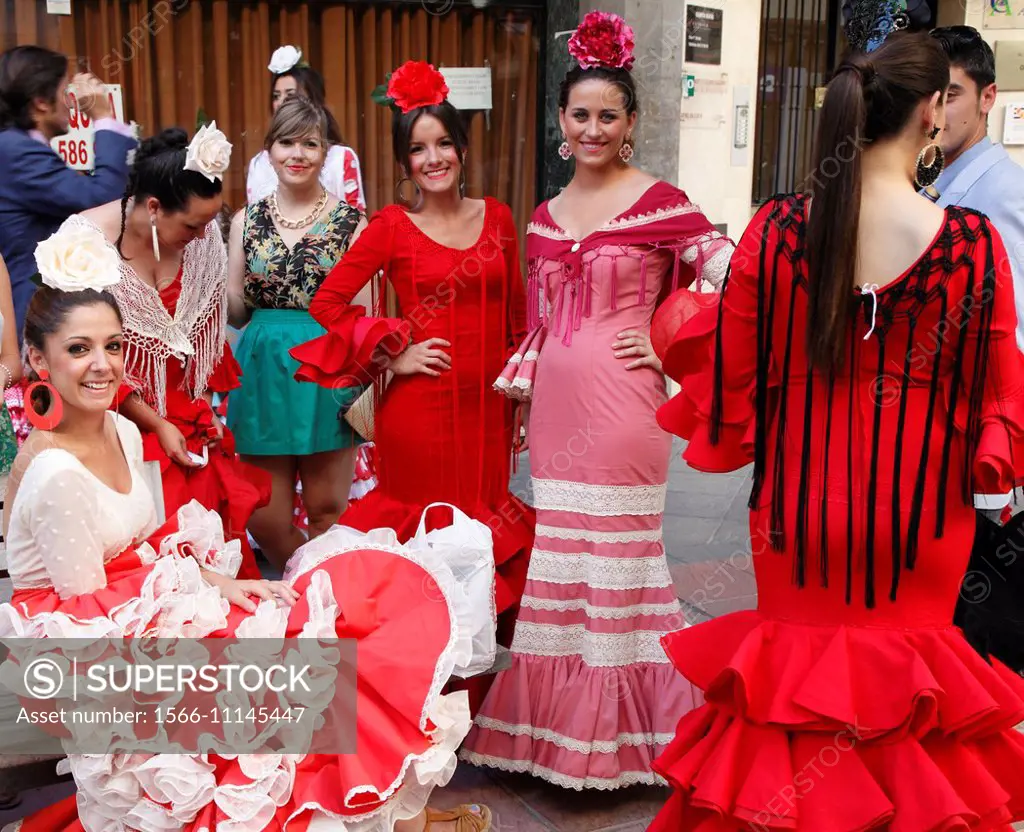 Spain, Andalusia, Seville, Fair, Feria de abril, people, festival, traditional dress, women,.