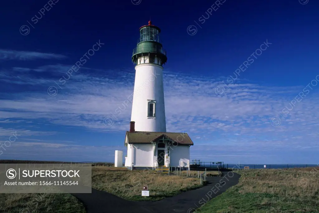 Yaquina Head Lighthouse, Yaquina Head Outstanding Natural Area, Oregon.