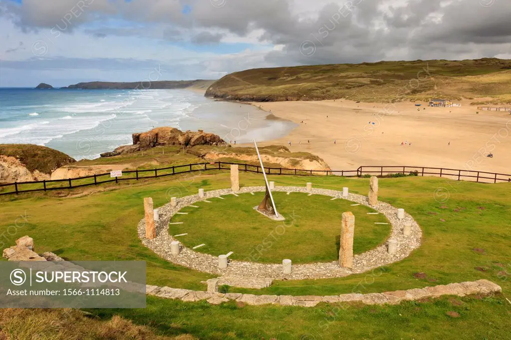 Perranporth, Cornwall, England, UK, Great Britain, Europe  Droskyn Sundial millennium landmark on the cliffs with view across Perran beach and bay in ...