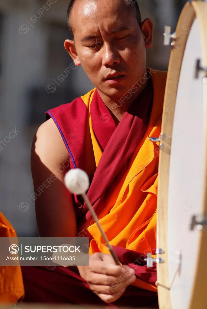 Tibetan Lamas praying, Valencia, Spain