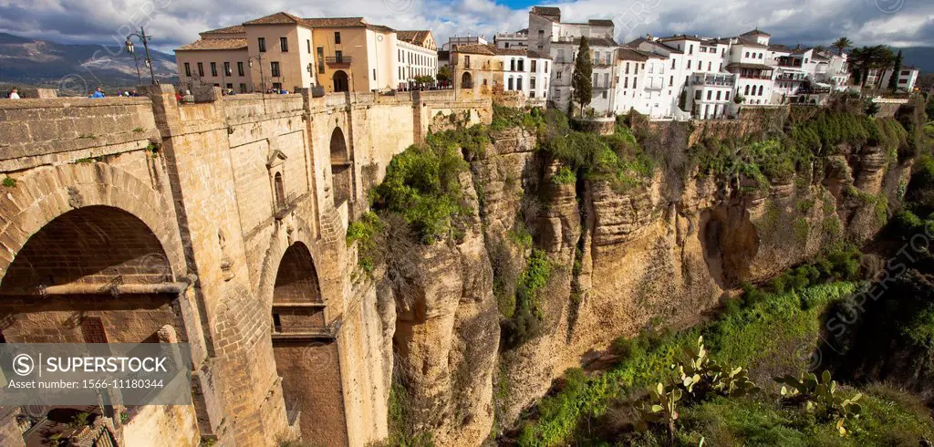 ´El Tajo´ canyon or gorge of Ronda, New Bridge, Puente Nuevo, Guadalevín River, Ronda, White Towns, Malaga province, Andalusia, Spain, Europe.