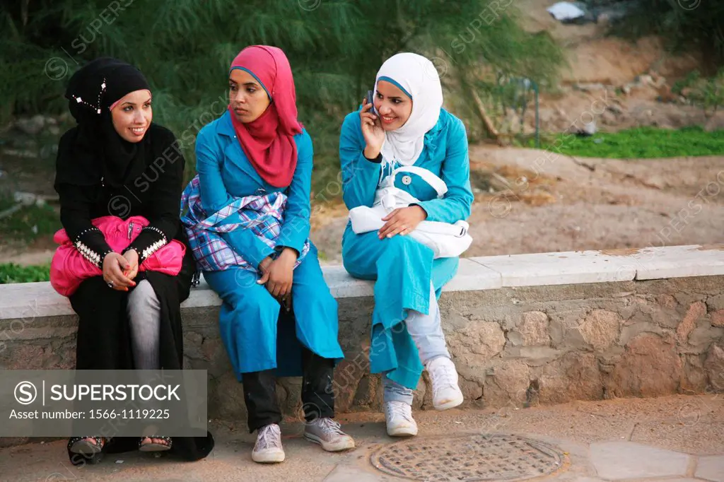 Young women, Aqaba, Jordan