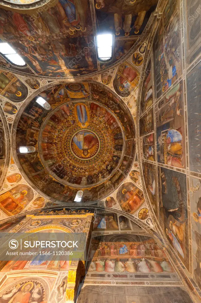 Giusto de Menabuoi frescoes in the Baptistery of the Cathedral of the Assumption of Mary of Padua, Italy, Europe