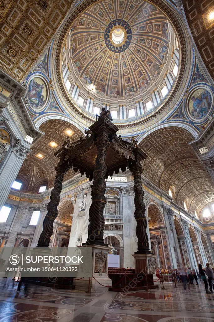 Saint Peter´s Basilica, the altar with Bernini´s baldacchino, Vatican City, Rome, Lazio, Italy, Europe