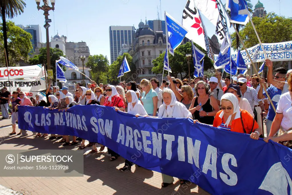 Argentina, Buenos Aires, Plaza de Mayo, landmark, historic main square, political hub, protest, demonstration, Islas Malvinas, Falkland Islands War, H...