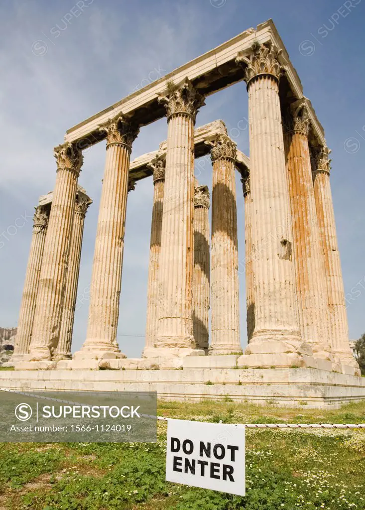 Do not enter, Temple of Olympian Zeus, Corinthian columns and capitels, Athens, Greece, Europe