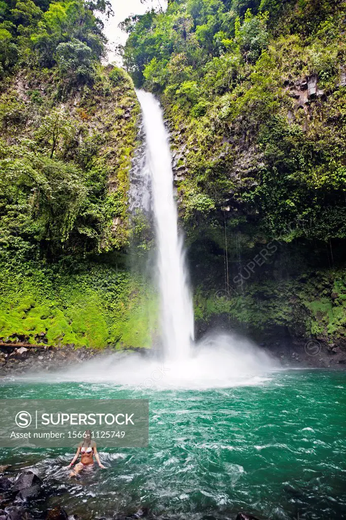 La Fortuna waterfall, National park Arenal, Costa Rica.