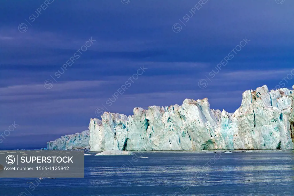 Norway, Svalbard, Spitsbergen, Nordaustlandet , Brasvell´s glacier
