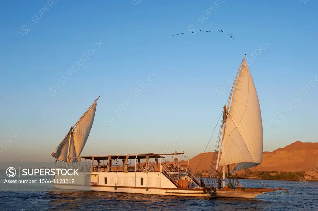 Egypt, cruise on the Nile river between Luxor and Aswan with Dahabieh type of boat, the Lazuli