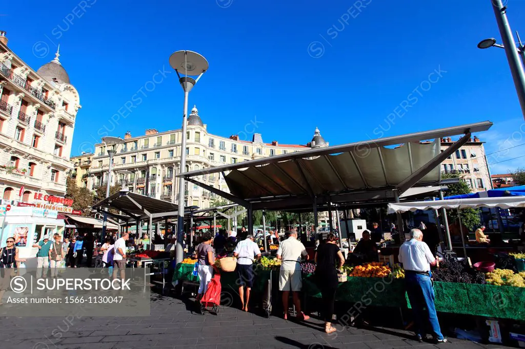 Nice, the popular Liberation market, Alpes-Maritimes, French riviera, Provence-Alpes-Côte d´Azur, France.