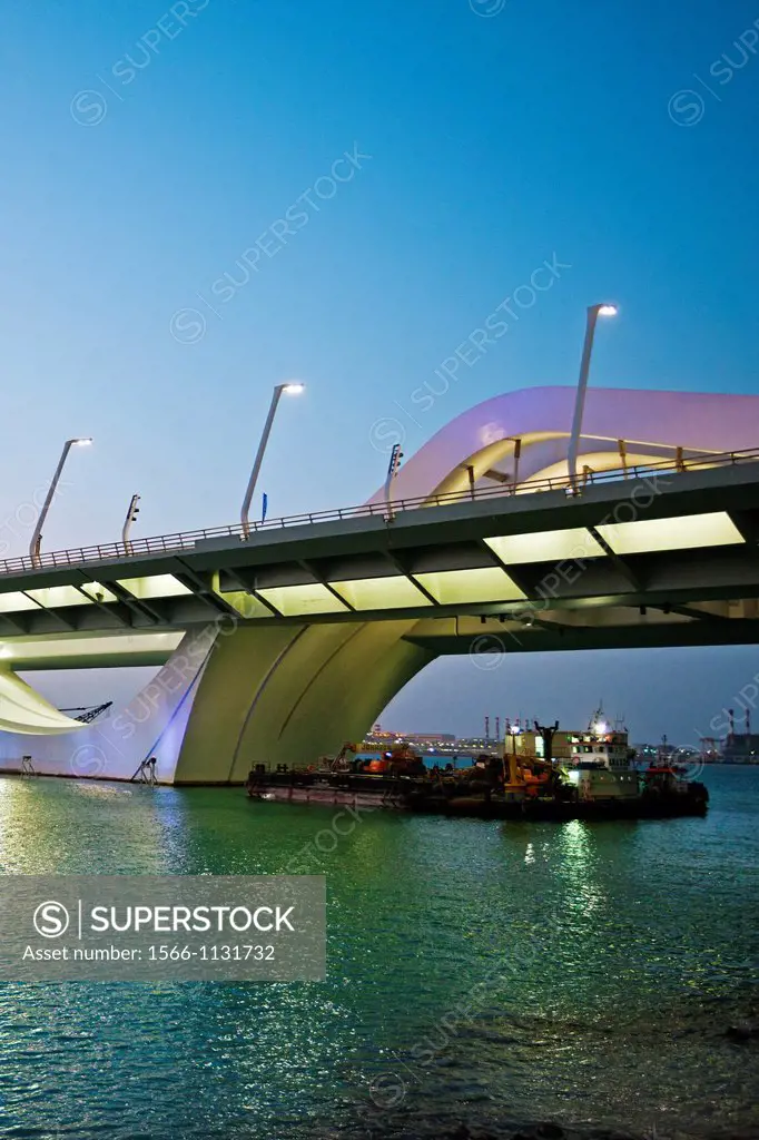Sheikh Zayed Bridge, Abu Dhabi, United Arab Emirates, Middle East.