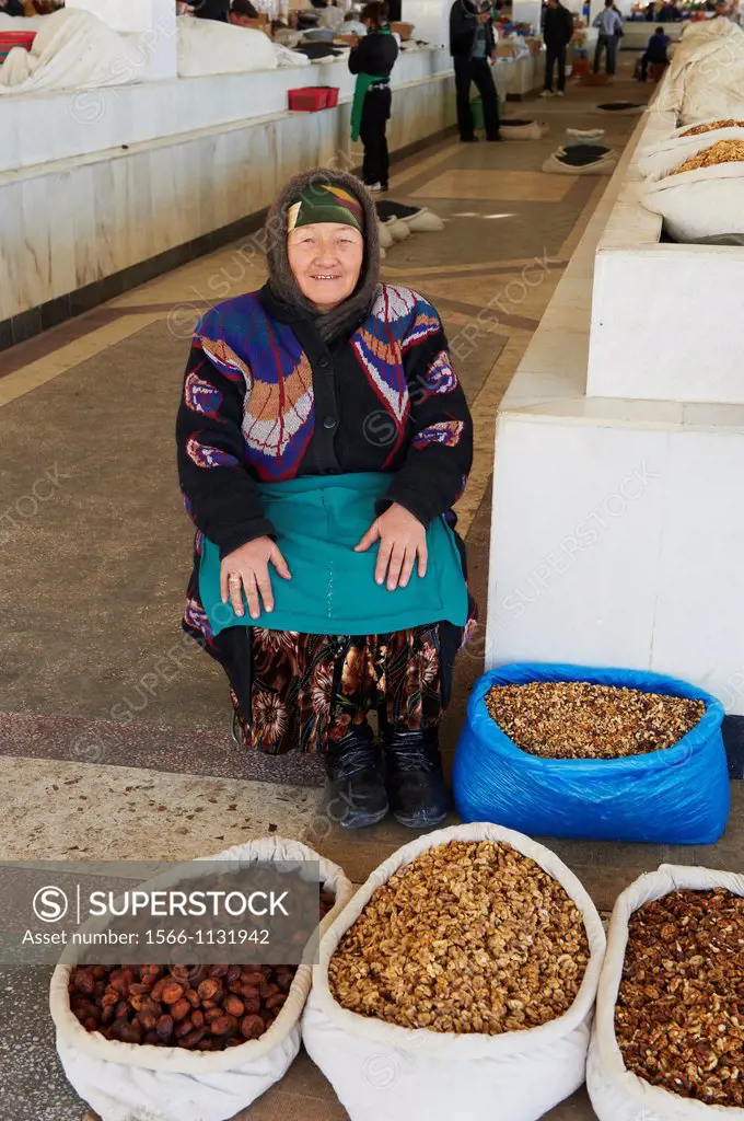 Uzbekistan, Samarkand, Siob Bazar, local market, dry fruit