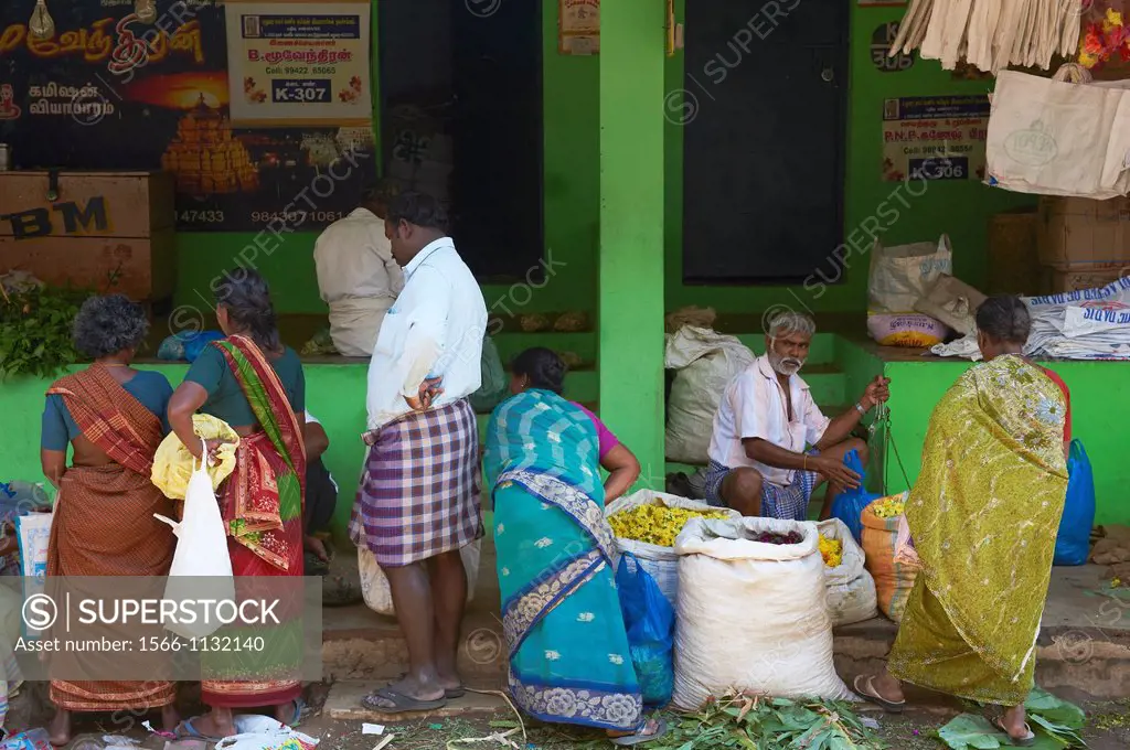 India, Tamil Nadu, Madurai, flower market