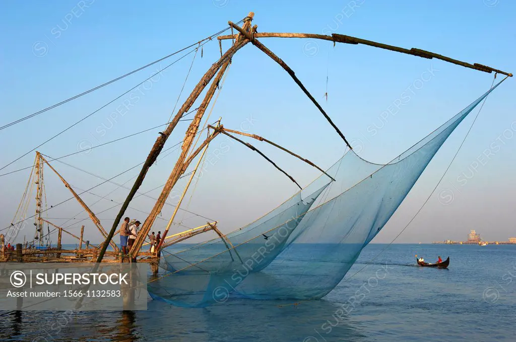 India, Kerala State, Fort cochin or Kochi, Chinese fishing nets