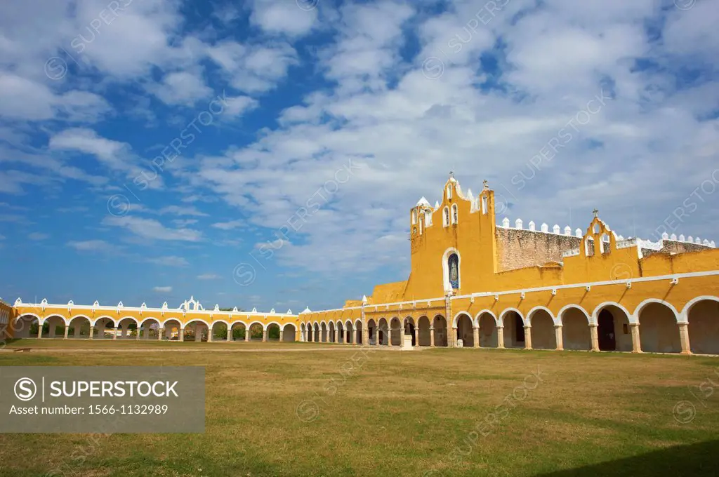 Mexico, Yucatan state, Izamal, yellow city, Convento De San Antonio De Padua, Convent of San Antonio De Padua, Monastery