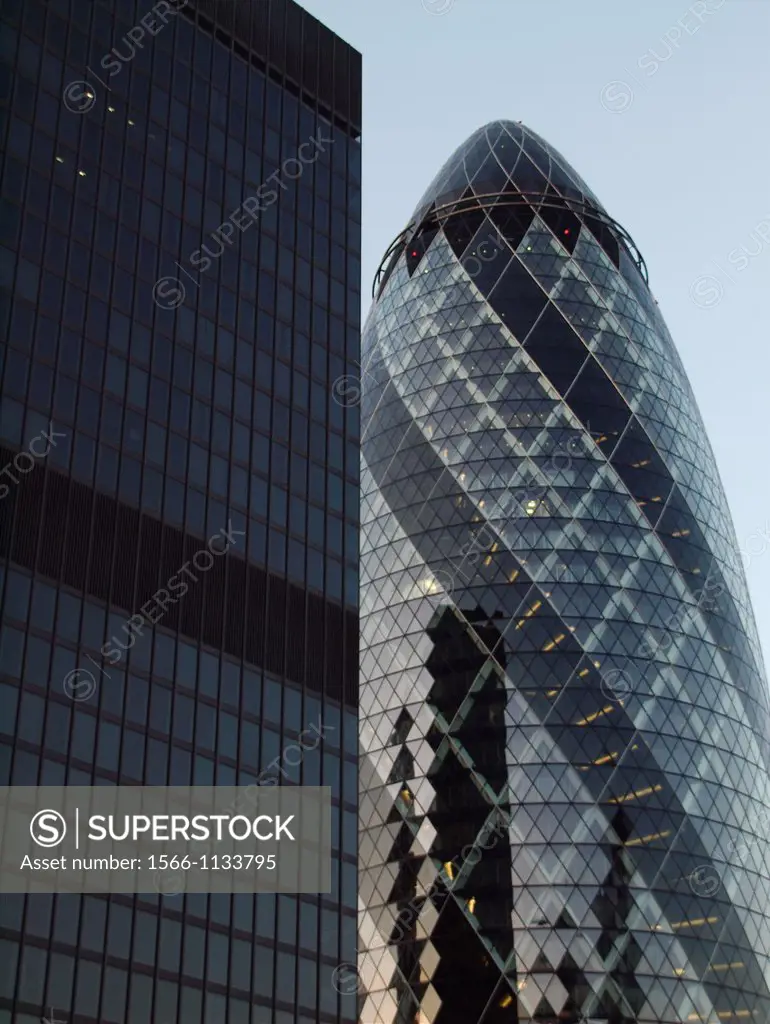 Norman Foster architect, 30 St Mary Axe, also known as the Swiss Re Tower or The Gherkin