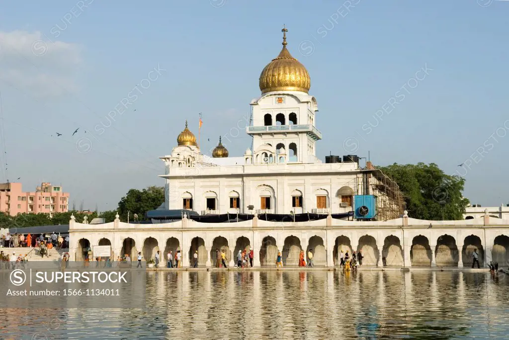 the ´ Sarovar´pond whose water is considered holy, inside Gurudwara Bangla Sahib, the most prominent Sikh gurdwara, or Sikh house of worship, in Delhi...