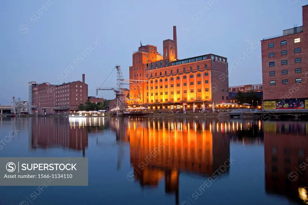 Duisburg Inner Harbour with Warehouses Kueppersmuehle and Werhahnmuehle, North Rhine-Westphalia, Germany, Europe