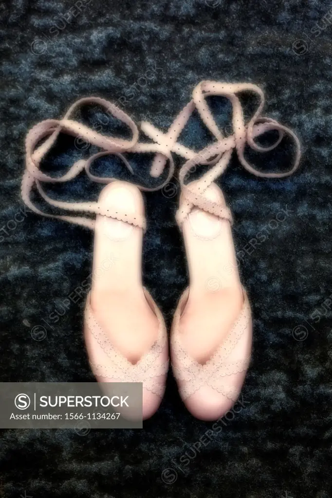 a pair of pink dancing shoes