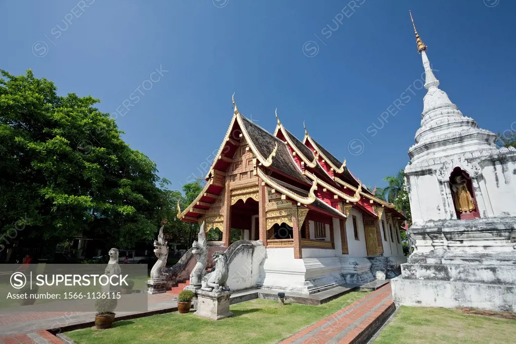 ´Wihan Lai Kham´ building and stupa, Wat Phra Singh, Chiang Mai, Thailand